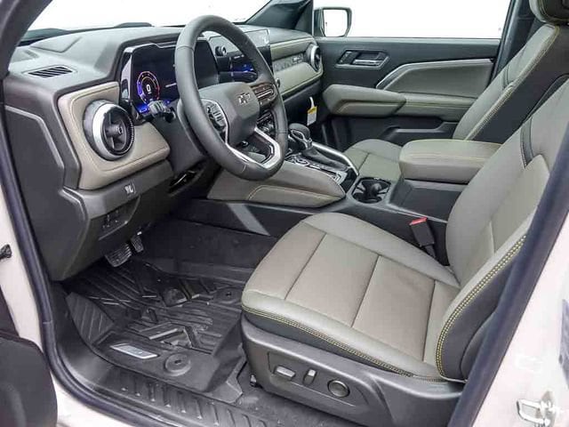 2026 Chevrolet Colorado ZR2 - Photo 14