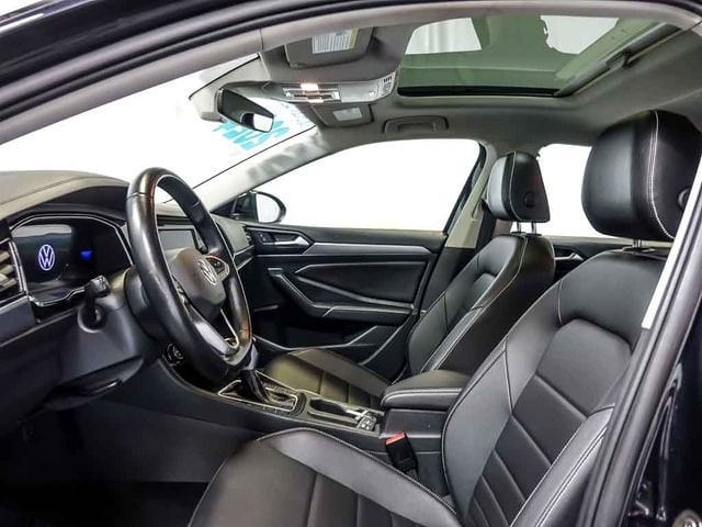 2024 Volkswagen Jetta SE - Photo 13