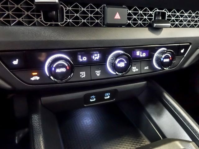 2025 Honda Accord SE - Photo 24