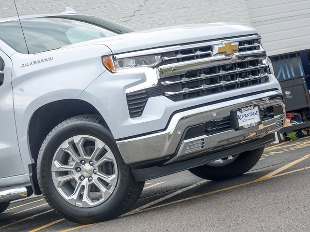 2026 Chevrolet Silverado 1500 LTZ photo 3