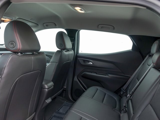 2027 CHEVROLET BOLT - Image 14