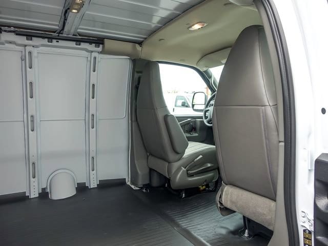 2026 Chevrolet Express Cargo Work Van - Photo 15