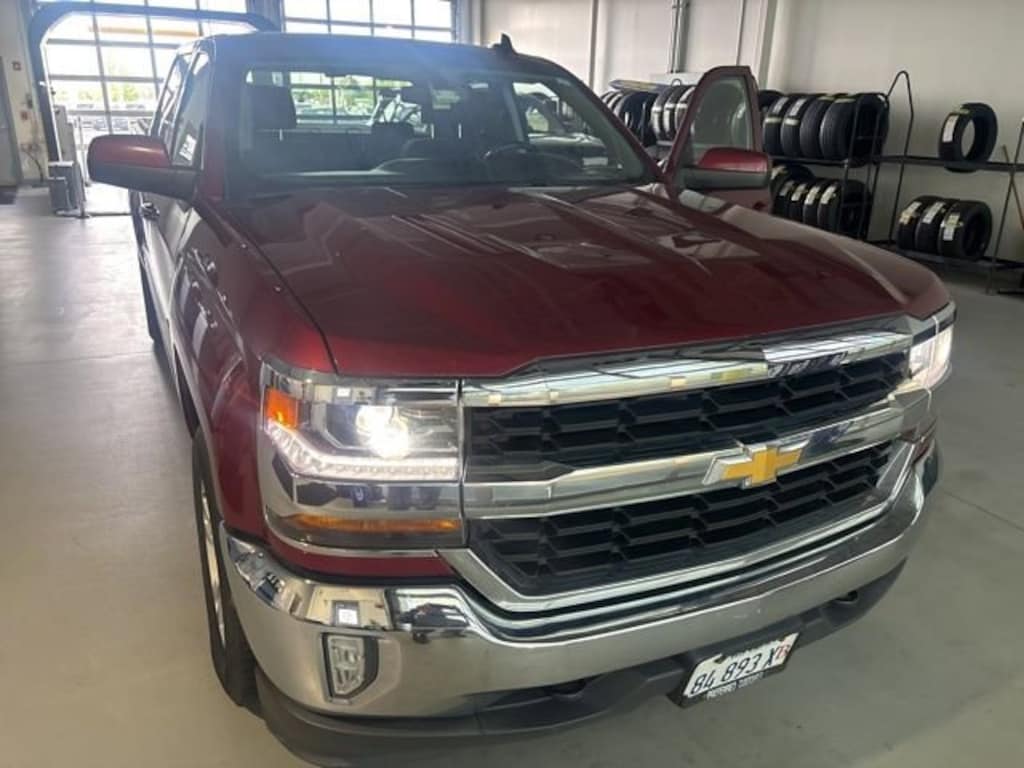 Used 2018 Chevrolet Silverado 1500 LT Truck