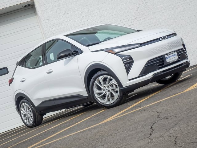 2027 CHEVROLET BOLT - Image 3