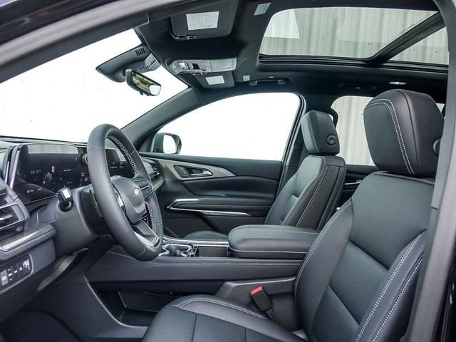 2027 Chevrolet Traverse LT - Photo 16