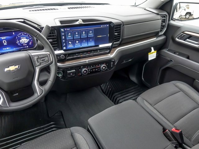 2026 CHEVROLET SILVERADO - Image 16