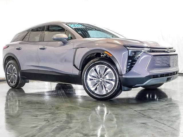 Used 2024 Chevrolet Blazer EV LT with VIN 3GNKDBRJ7RS195239 for sale in Bolingbrook, IL