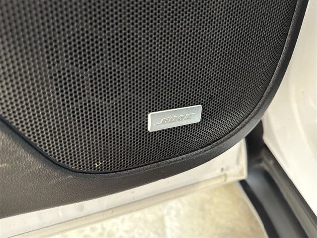 2023 GMC ACADIA - Image 24