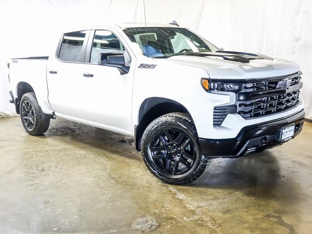 2026 CHEVROLET SILVERADO - Image 2