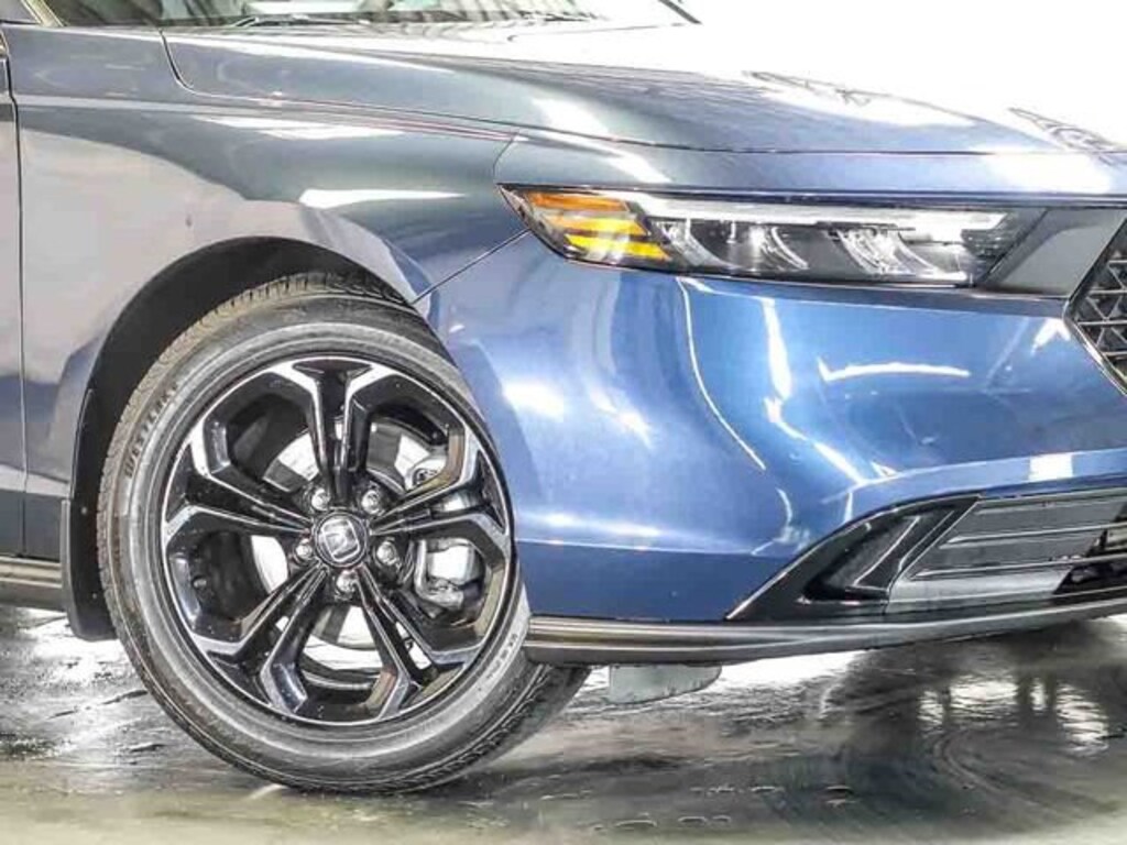 Used 2025 Honda Accord Sedan SE Sedan