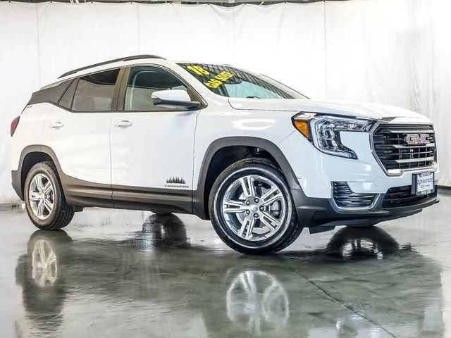 Used 2022 GMC Terrain SLE with VIN 3GKALTEVXNL222075 for sale in Bolingbrook, IL