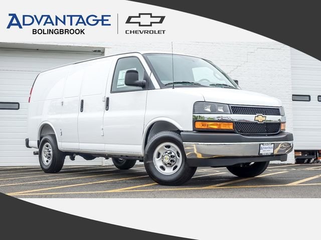 2026 Chevrolet Express 2500 Work Van HD's photo
