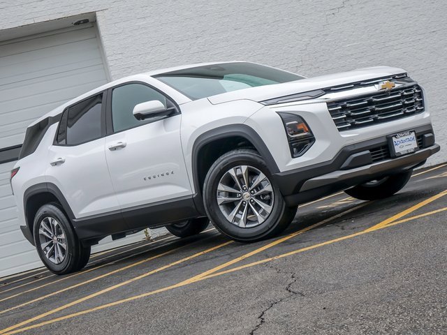 2026 Chevrolet Equinox LT photo 3