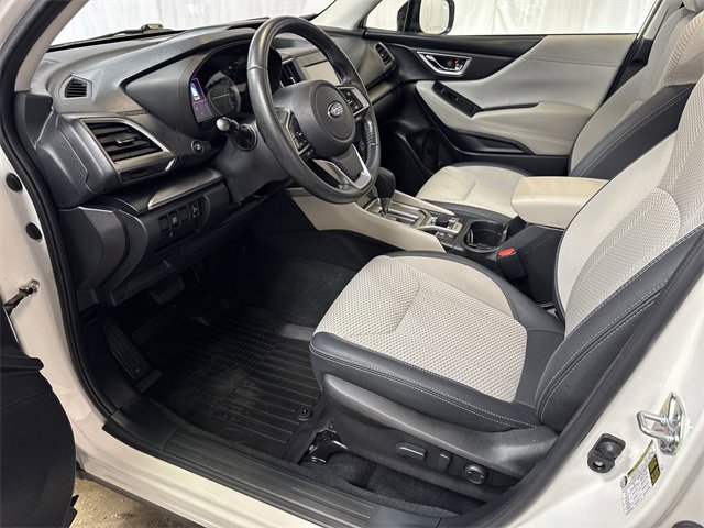 2023 SUBARU FORESTER - Image 12