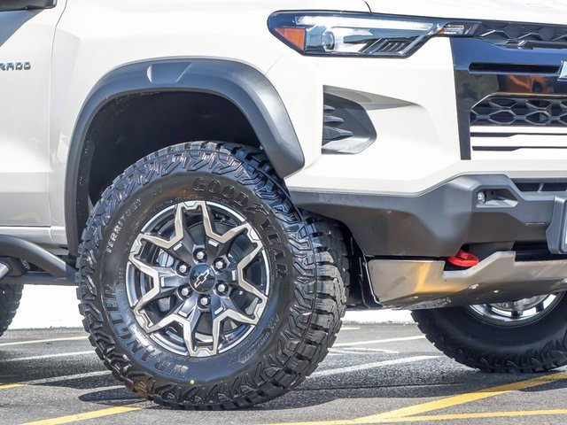 2026 Chevrolet Colorado ZR2 photo 4
