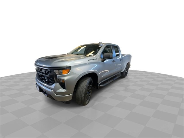 2023 Chevrolet Silverado 1500 Custom photo 4