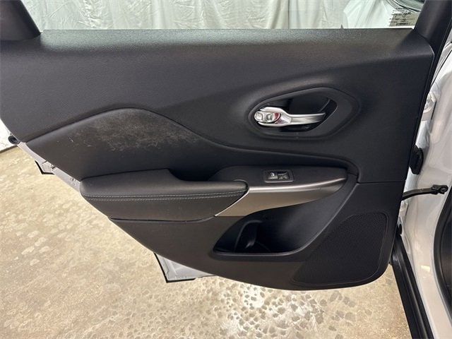 2022 JEEP CHEROKEE - Image 23