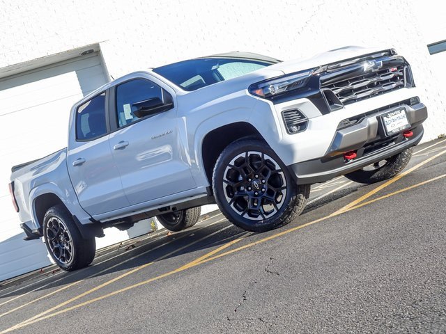 2026 Chevrolet Colorado Z71 photo 3