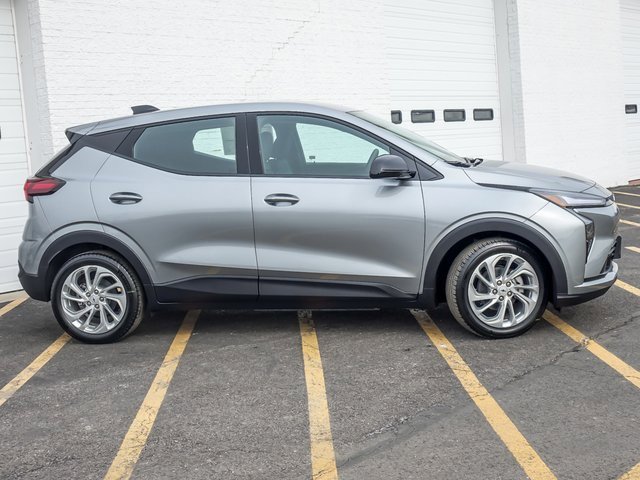 2027 CHEVROLET BOLT - Image 5