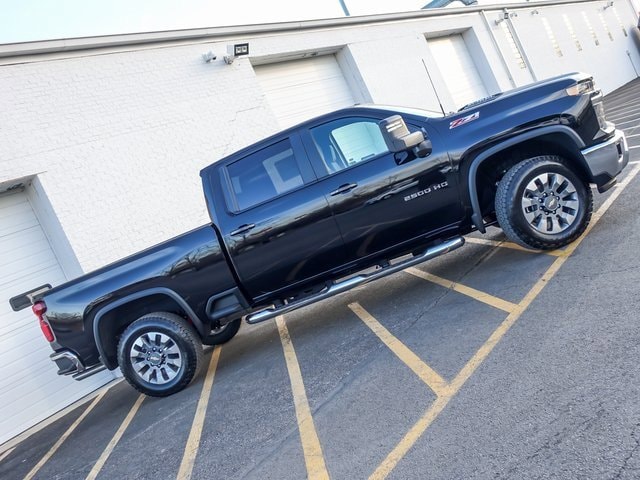 2026 CHEVROLET SILVERADO HD - Image 4