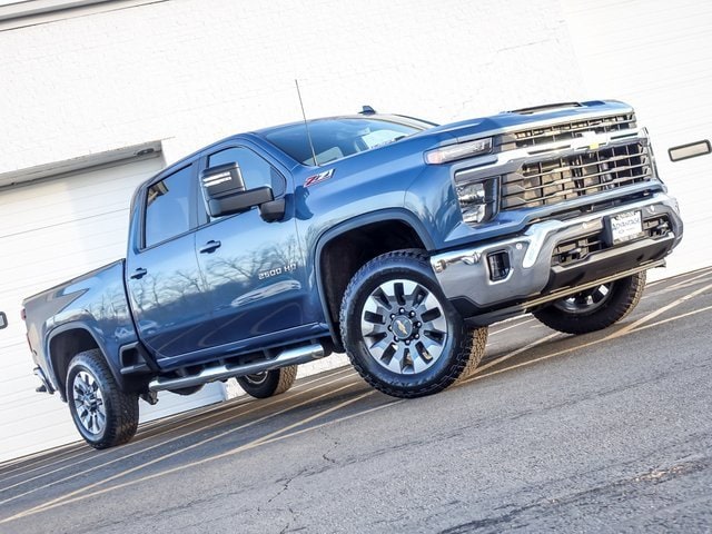 2026 CHEVROLET SILVERADO HD - Image 2