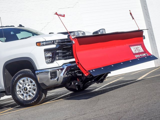 2025 CHEVROLET SILVERADO HD - Image 3