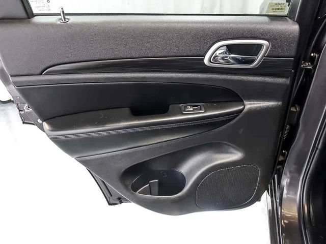 2020 Jeep Grand Cherokee Altitude - Photo 28