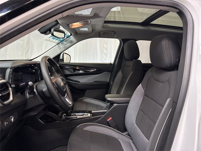 2024 CHEVROLET TRAILBLAZER - Image 11