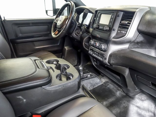 2022 RAM 3500 - Image 29