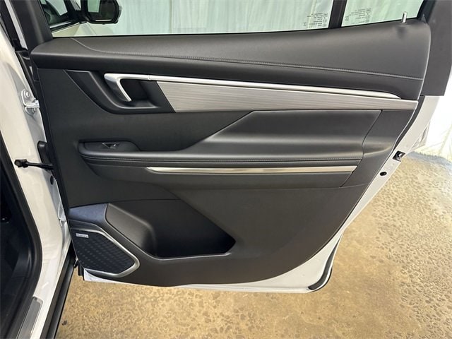 2025 BUICK ENCLAVE - Image 28