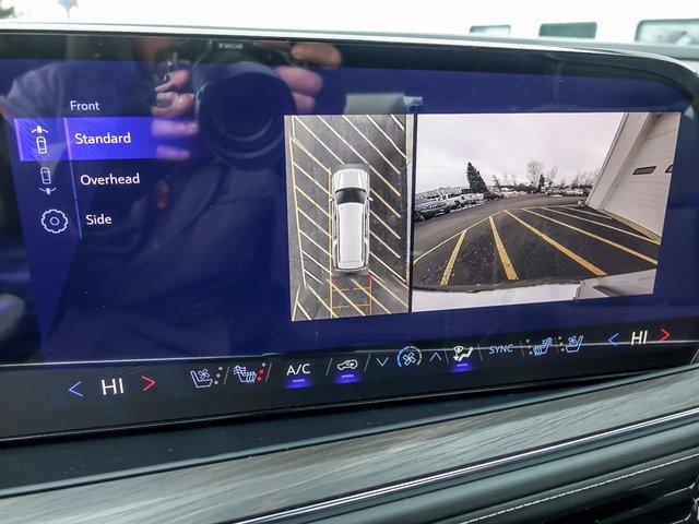 2026 CHEVROLET SUBURBAN - Image 31