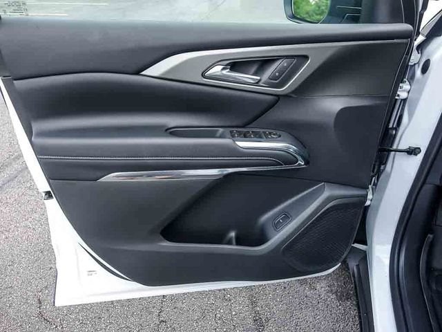 2026 Chevrolet Traverse LT - Photo 13