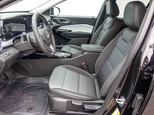 2026 Chevrolet Trax LT - Photo 11