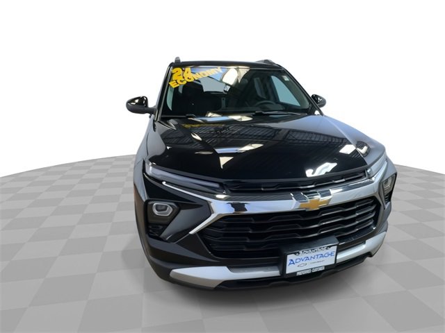 2024 Chevrolet Trailblazer LT photo 3