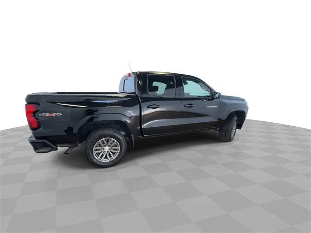 2025 Chevrolet Colorado Work Truck LT photo 3