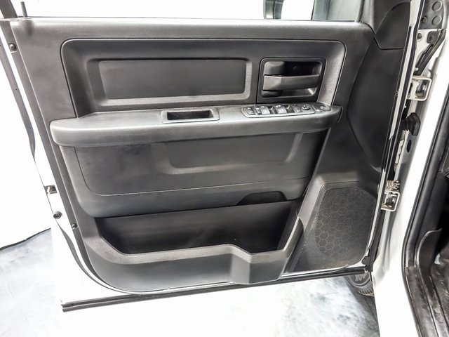 2023 RAM 3500 - Image 24