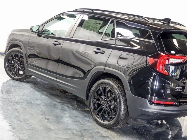 2022 GMC TERRAIN - Image 11