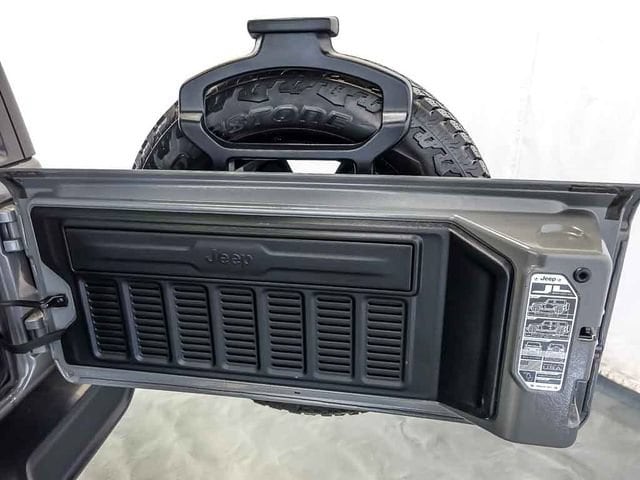 2019 Jeep Wrangler Unlimited Sahara - Photo 28