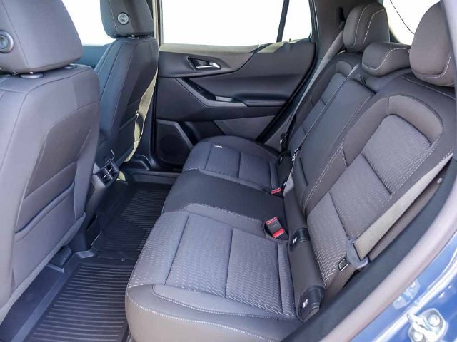2027 Chevrolet Equinox LT - Photo 15