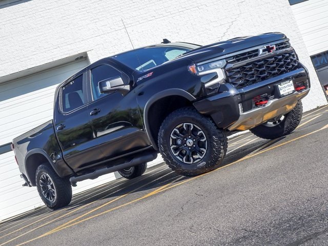 2026 Chevrolet Silverado 1500 ZR2 photo 2