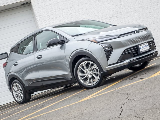 2027 CHEVROLET BOLT - Image 3