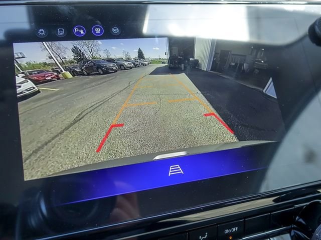 2027 Chevrolet Bolt LT - Photo 22