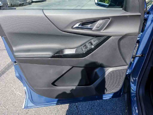 2027 Chevrolet Equinox LT - Photo 11