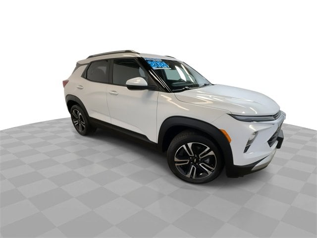 2024 CHEVROLET TRAILBLAZER - Image 2