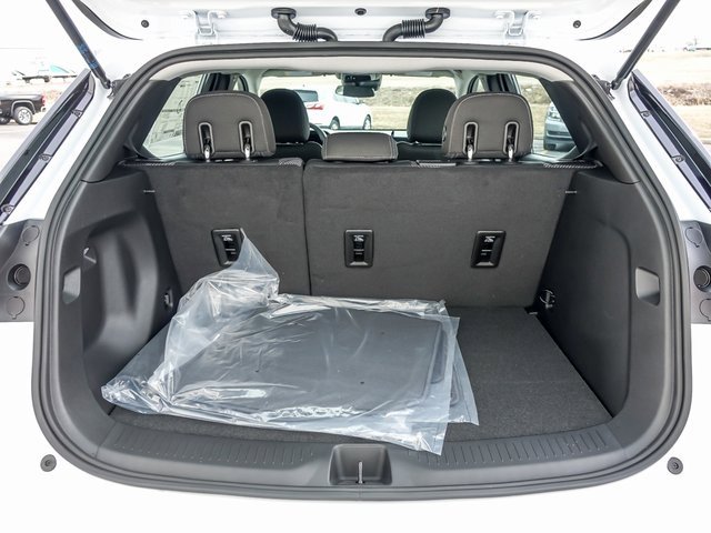 2027 CHEVROLET BOLT - Image 8