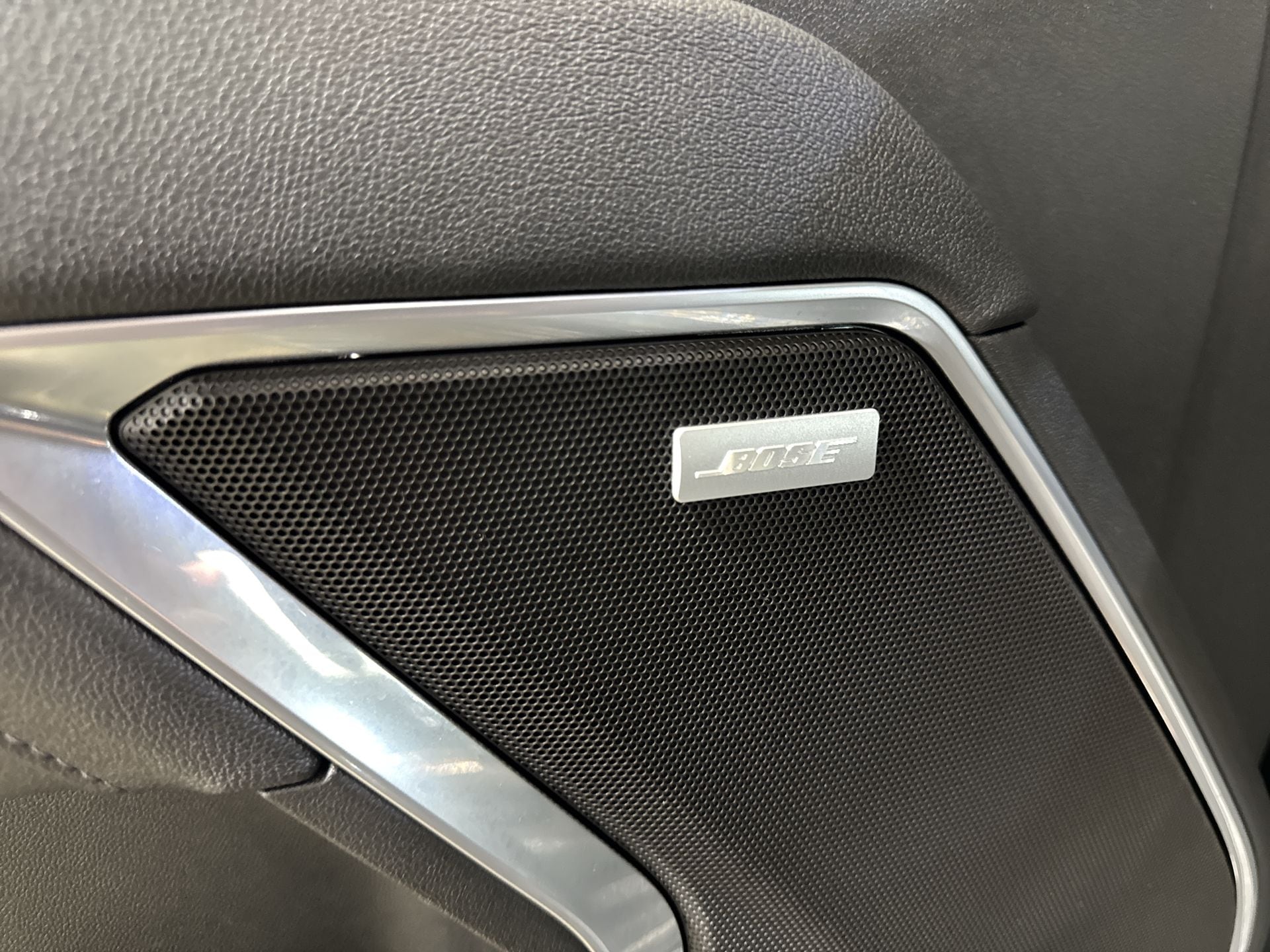 2026 CHEVROLET SILVERADO - Image 23