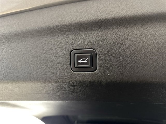 2022 CHEVROLET SUBURBAN - Image 29