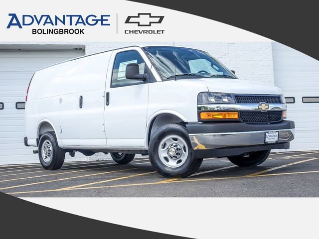 2026 Chevrolet Express 2500 Work Van HD's photo