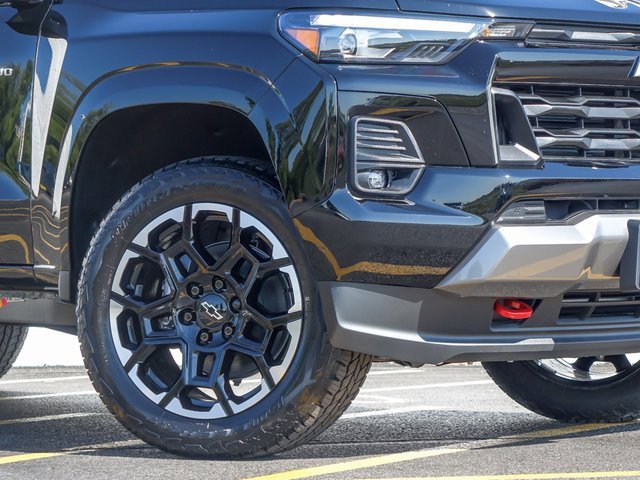 2026 Chevrolet Colorado Z71 photo 3