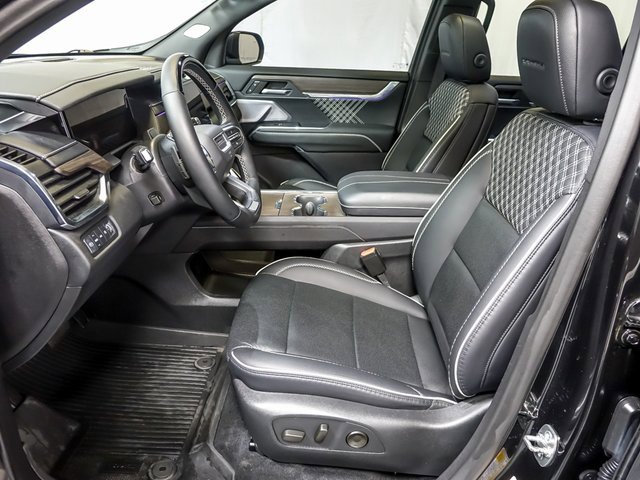 2024 GMC ACADIA - Image 12